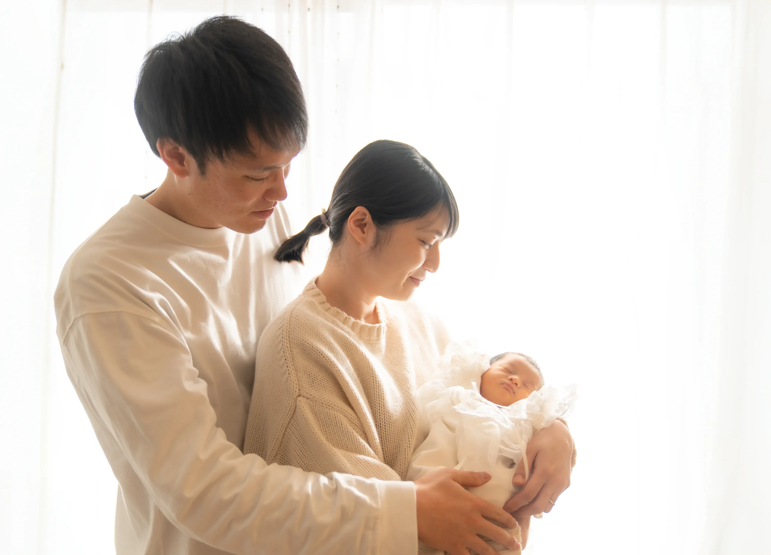 親子の横並びの画像