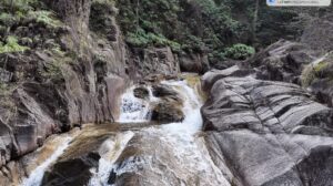 石ヶ谷峡の水